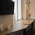 Διαμέρισμα Liam Gem Navigli Design *